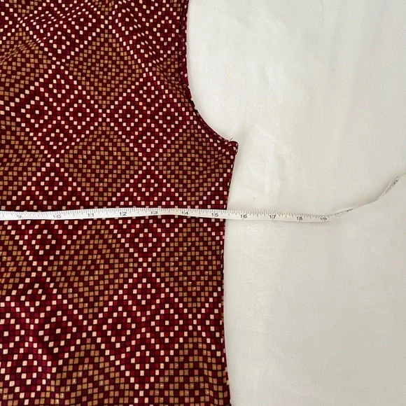 Vintage Geometric Patterned Sleeveless Top - Picture 5 of 6